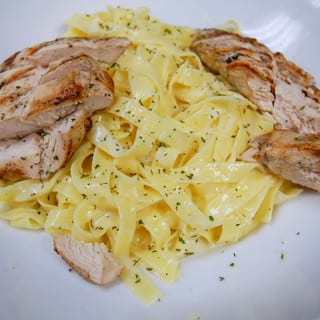 Chicken Fettuccine Alfredo