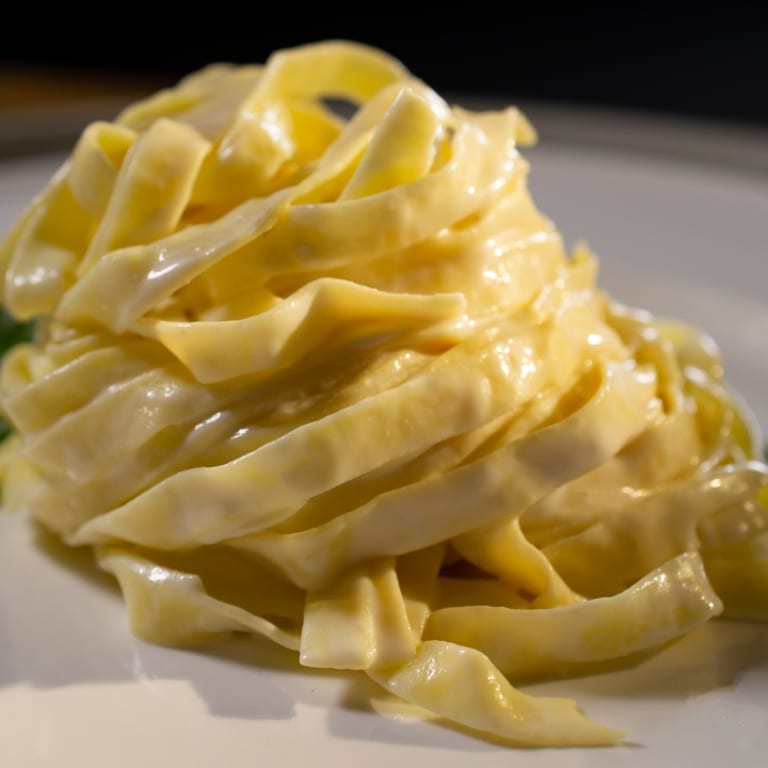 Fettuccine Alfredo Delight